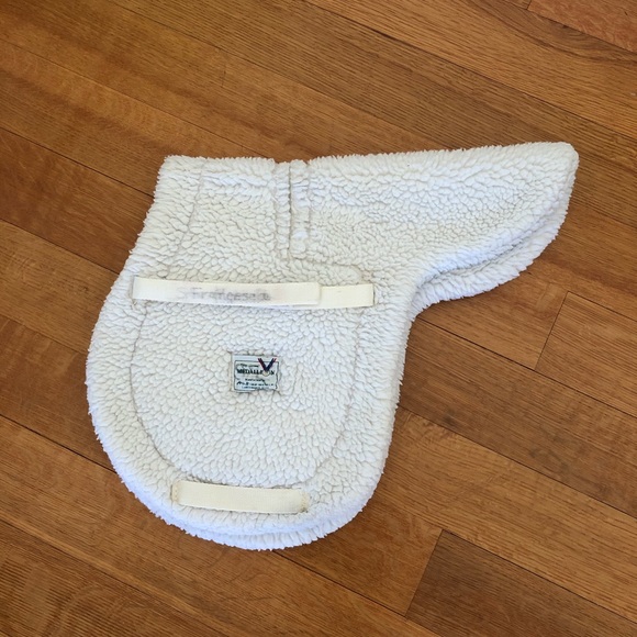 medallion Accessories - Fleece horse show saddle pad